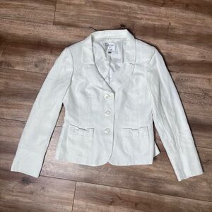 White Women's Blazer Bow pocket details. Size 6
